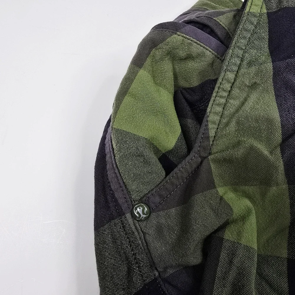 Lululemon Shorts Mens 36‎ Green Black Plaid Lined Athletic Drawstring Pockets